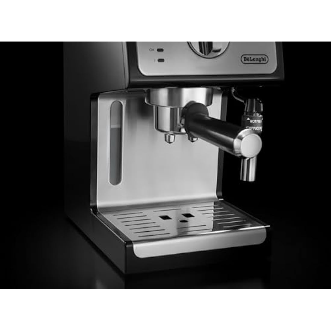 De'Longhi ECP35.31Traditional Barista Pump Espresso Machine, Coffee and Cappuccino Maker, Black