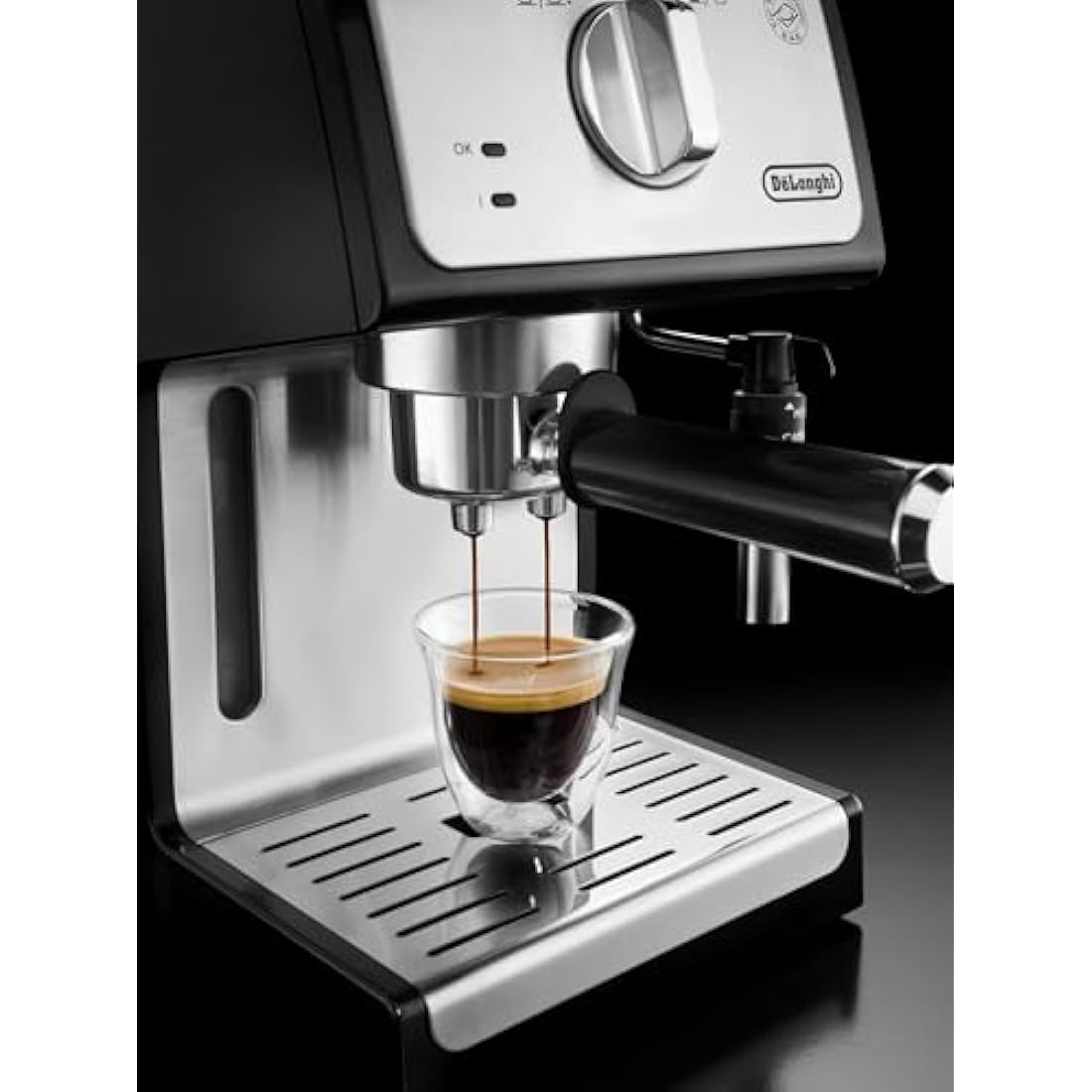 De'Longhi ECP35.31Traditional Barista Pump Espresso Machine, Coffee and Cappuccino Maker, Black