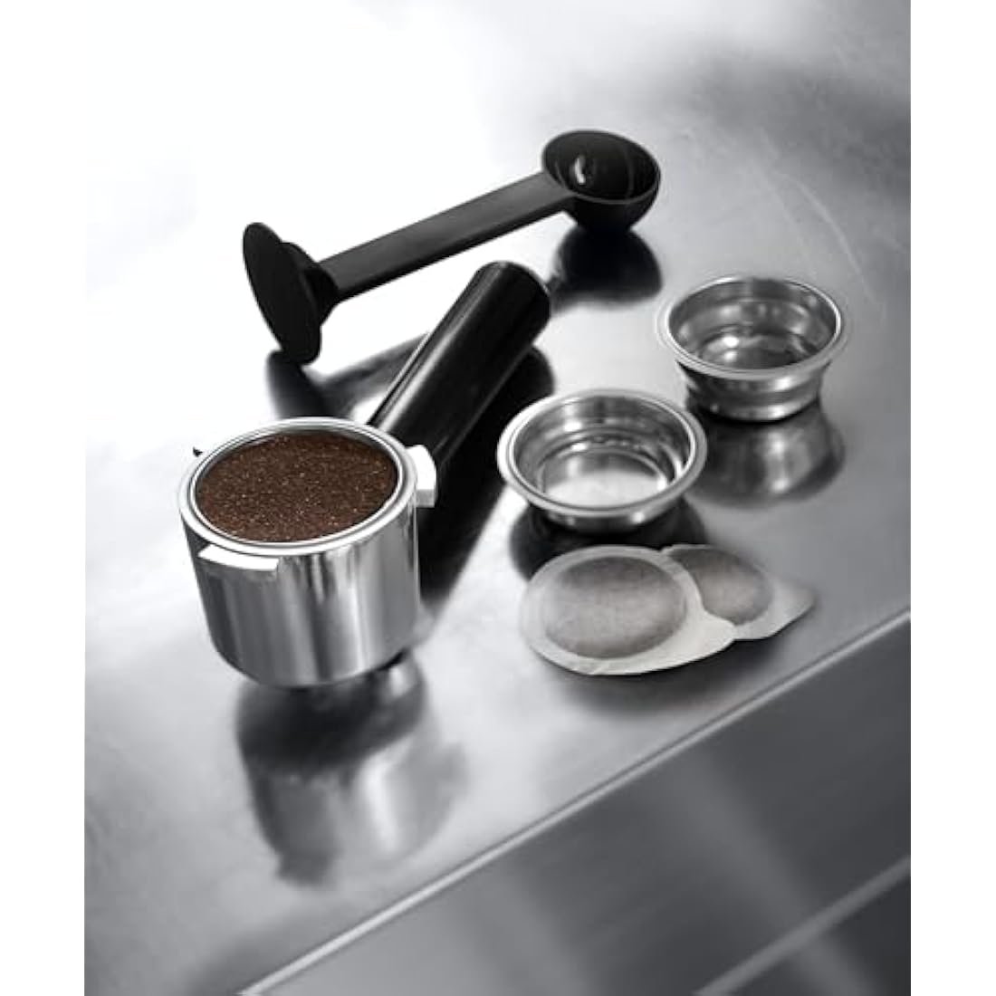 De'Longhi ECP35.31Traditional Barista Pump Espresso Machine, Coffee and Cappuccino Maker, Black